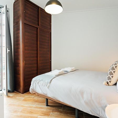 Alohamundi Peral Appartement Sevilla Buitenkant foto