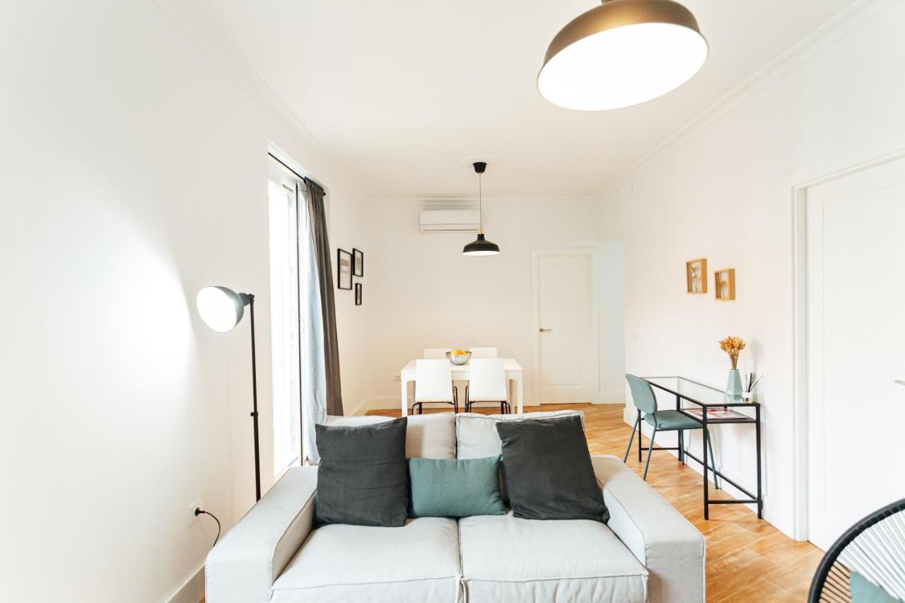 Alohamundi Peral Appartement Sevilla Buitenkant foto