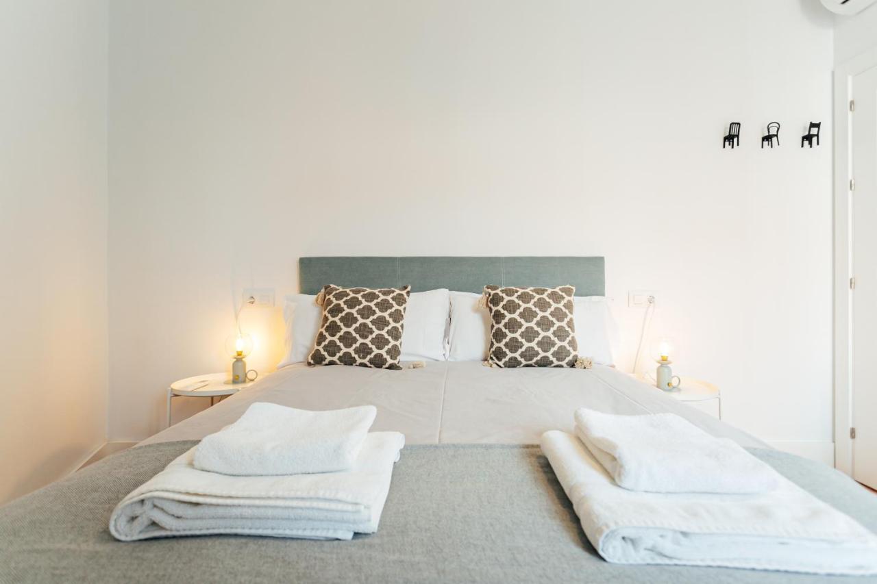 Alohamundi Peral Appartement Sevilla Buitenkant foto