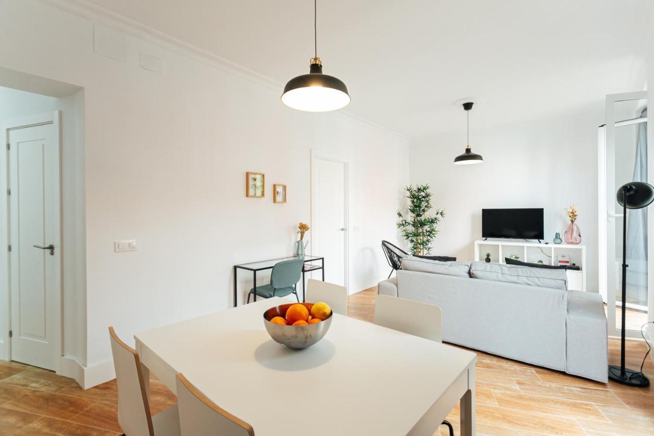 Alohamundi Peral Appartement Sevilla Buitenkant foto